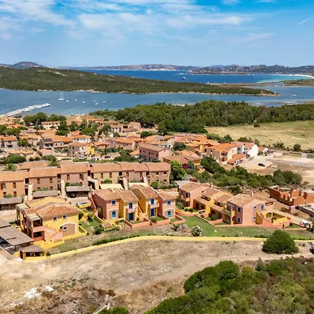 Toro's V - 4 Guests - 30'porto Cervo & Free Parking *