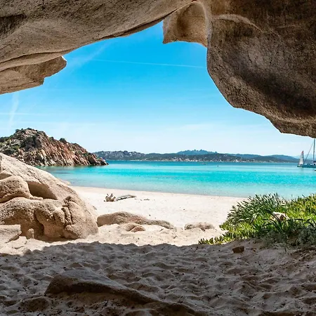 Toro's V - 4 Guests - 30'porto Cervo & Free Parking Porto Pozzo